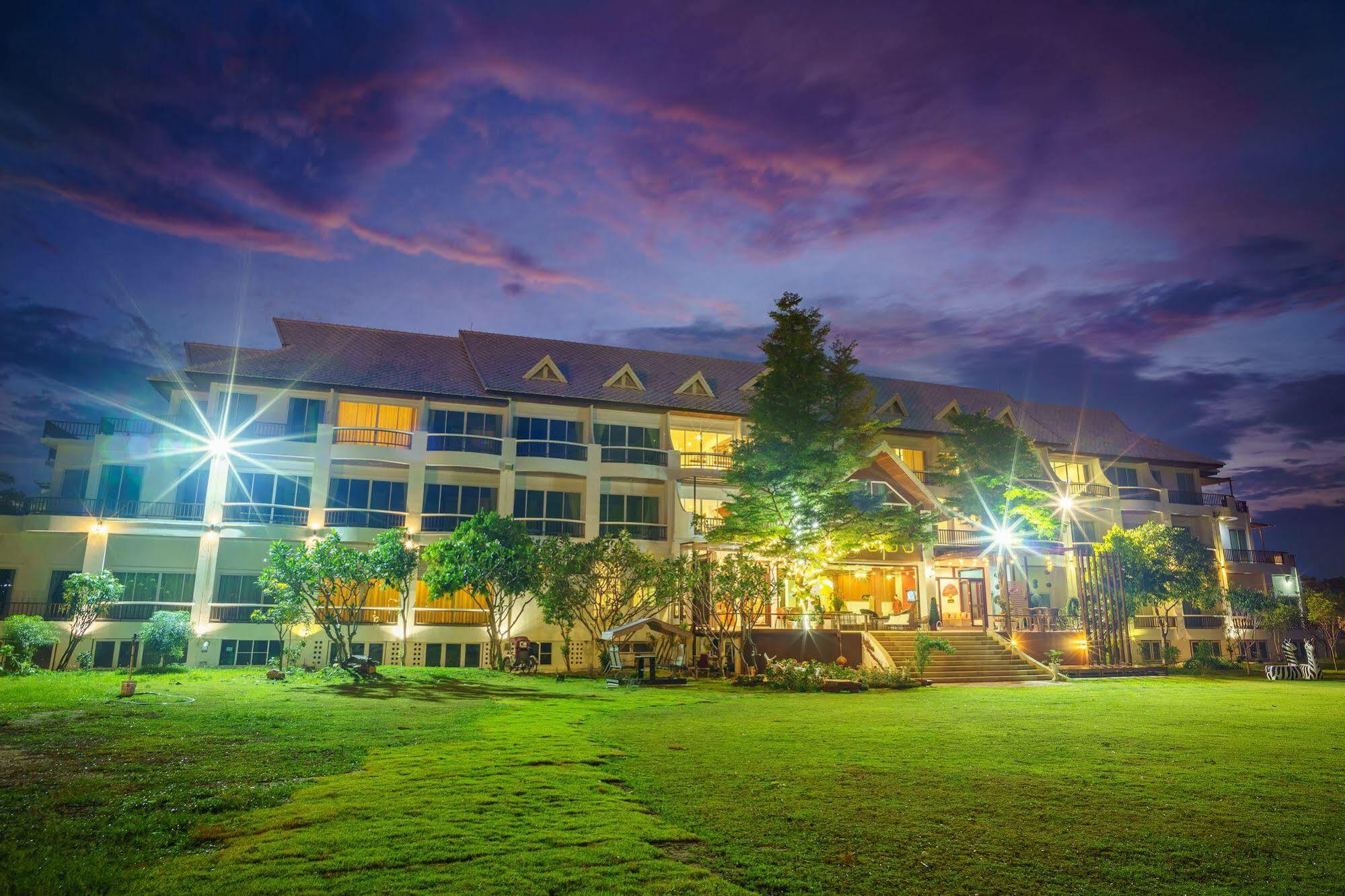 Vieng Khong Hotel Mukdahan Dış mekan fotoğraf